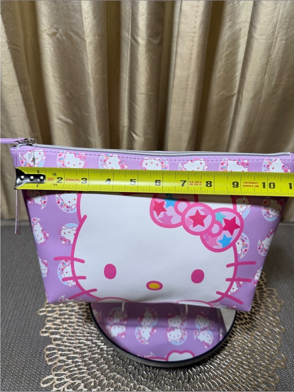 Hello Kitty Pink Zip Pouch - Picture 4 of 6